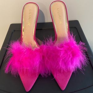 PINK FEATHERED HEELS
